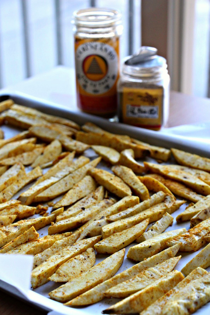 Szechuan, Curry Spiced Sweet Potato Fries w/ Mango Chili Sauce (Oil-Free, Vegan, GF, Sugar-free)