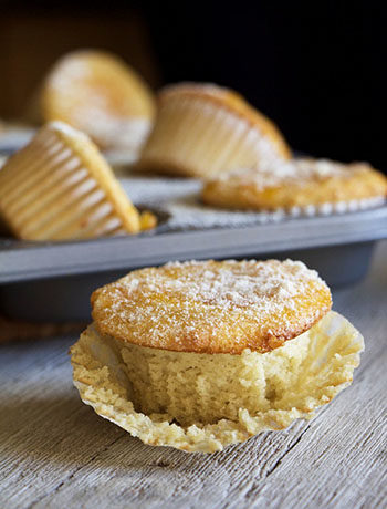 Bakery Style Apricot-Almond Muffins (GF, Paleo, Dairy Free, Refined Sugar Free, Oil-Free)