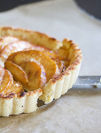 6 Ingredient Gluten Free Peach Tart (Grain Free, Vegan, DF)