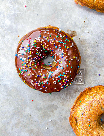 Most AMAZING Flourless Chocolate Glazed Banana Donuts (Paleo, GF, DF, Oil-Free, Nut-Free)