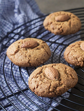 81 Calorie Chinese Almond Cookies 杏仁饼 (Paleo, Oil-Free, DF)