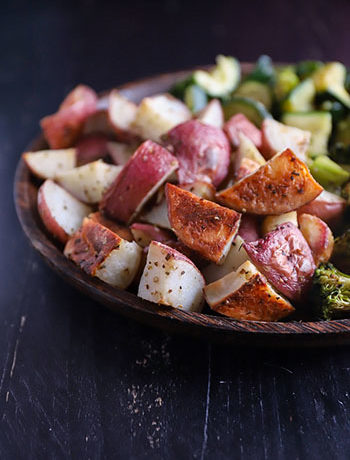 Perfect Roasted Vegetables (Broccoli, Zucchini, Potatoes)