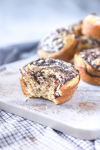 Low Carb Cinnamon Roll Muffins (128 Cals)