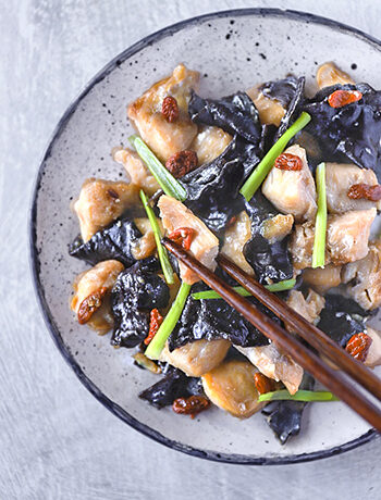 Chinese Chicken and Black Fungus (No Oil)