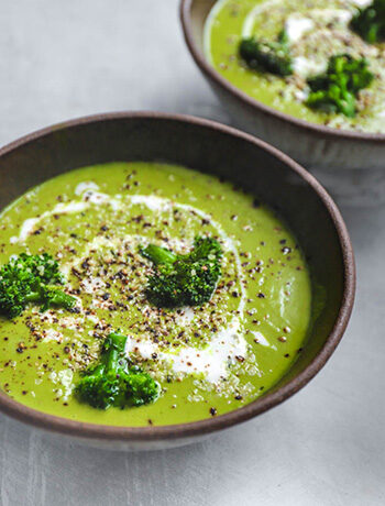 THE BEST Vegan Broccoli Cheddar soup