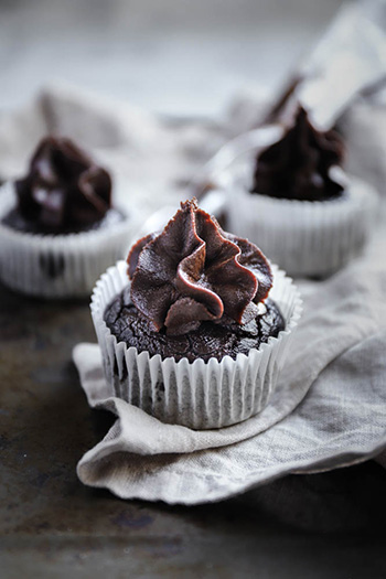 The Best Gluten Free Chocolate Cupcakes (Vegan, High Protein)